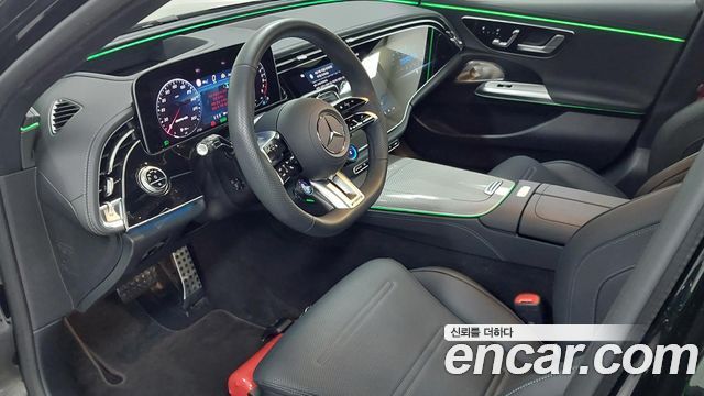 Mercedes-Benz E-Class 2025 — photo 14