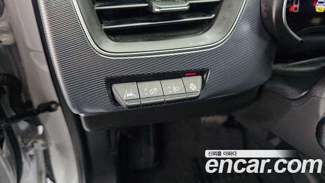 Renault Korea XM3 2023 — photo 28