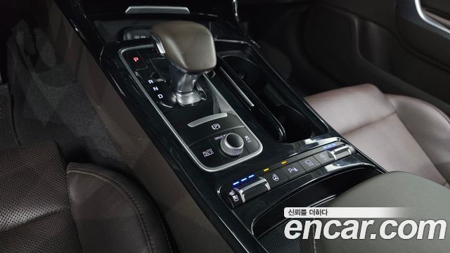 Kia Stinger 2018 — photo 9