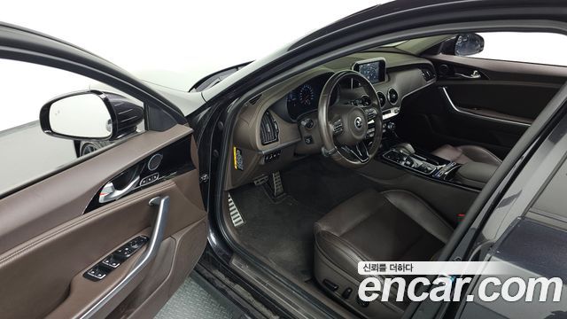 Kia Stinger 2018 — photo 10