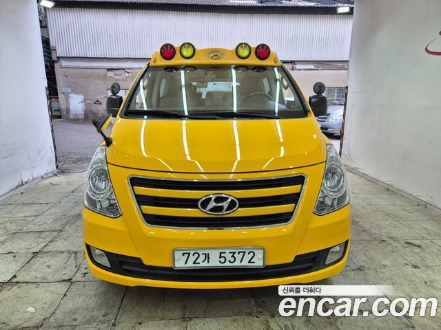 Hyundai Starex 2016 — photo 1