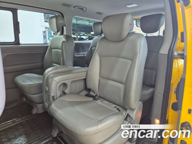 Hyundai Starex 2016 — photo 8