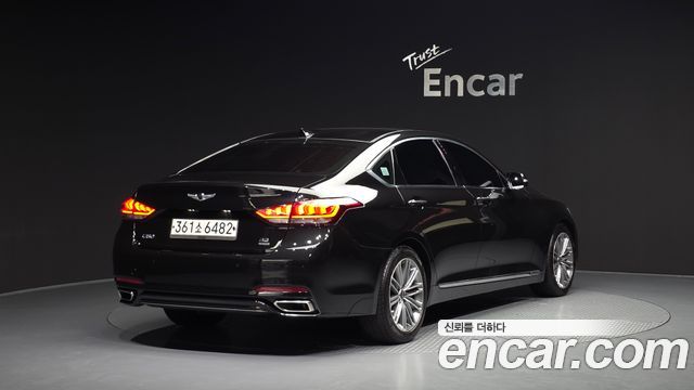 Genesis G80 2018 — photo 2