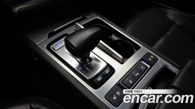 Genesis G80 2018 — photo 9