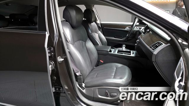 Genesis G80 2018 — photo 11