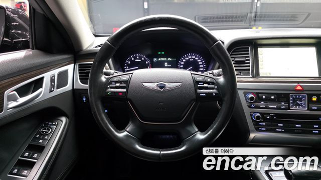 Genesis G80 2018 — photo 13