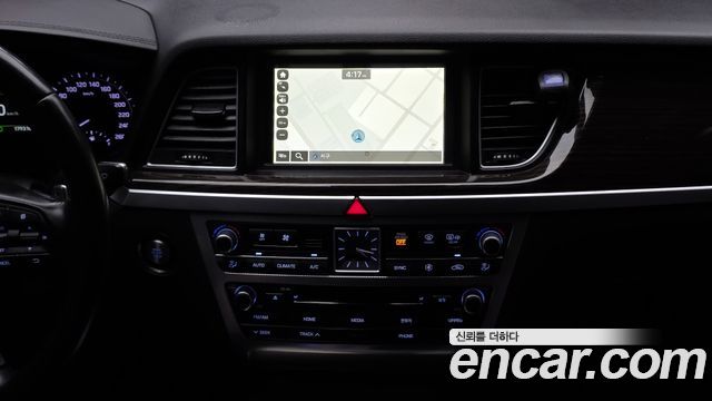 Genesis G80 2018 — photo 14
