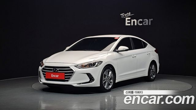Hyundai AVANTE 2017 — photo 1