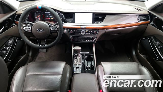 Kia K7 2016 — photo 10
