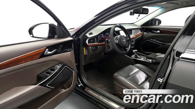 Kia K7 2016 — photo 13