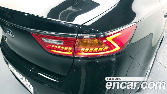 Kia K7 2016 — photo 9