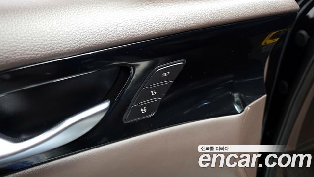 Kia K7 2016 — photo 27