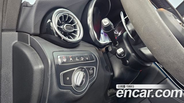Mercedes-Benz GLC-Class 2018 — photo 26