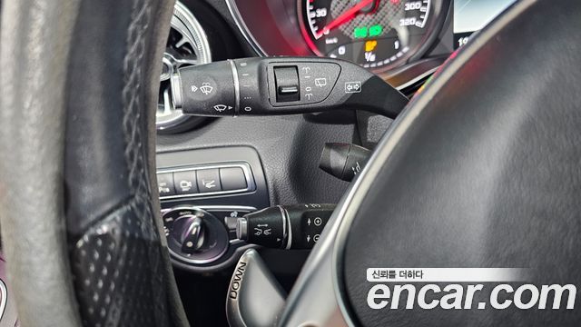 Mercedes-Benz GLC-Class 2018 — photo 27