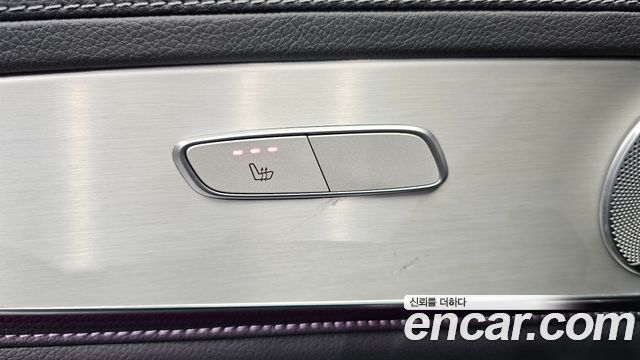 Mercedes-Benz GLC-Class 2018 — photo 29