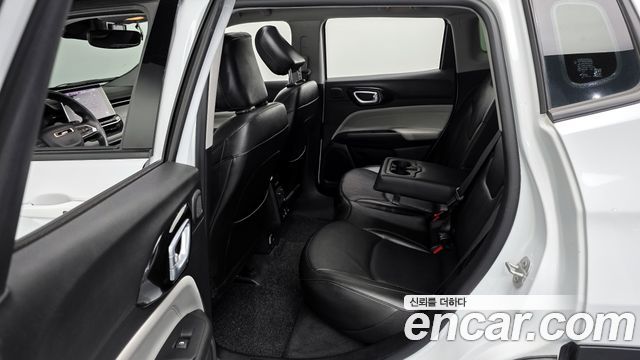Jeep Compass 2022 — photo 18