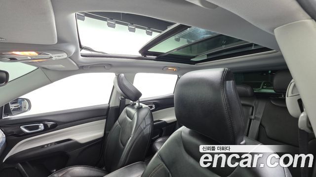 Jeep Compass 2022 — photo 23