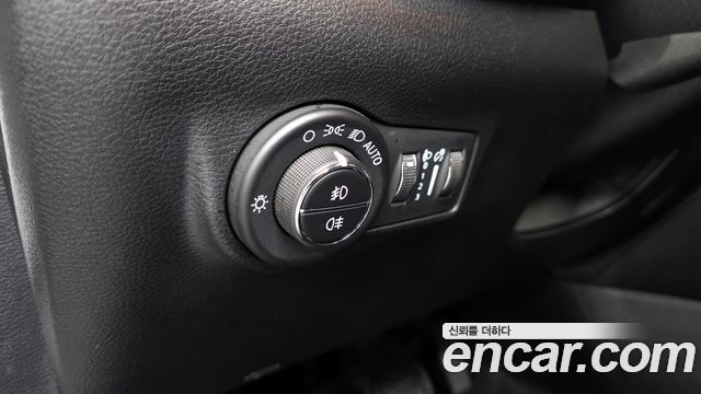 Jeep Compass 2022 — photo 27