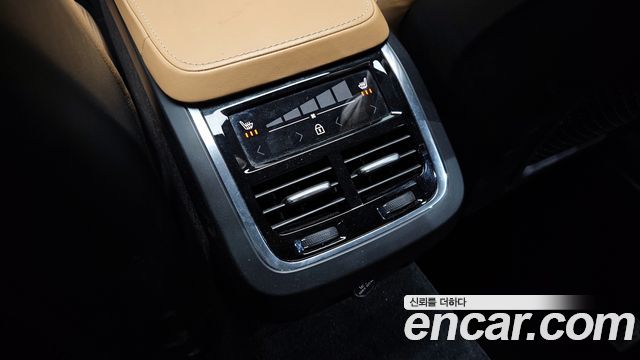 Volvo S90 2019 — photo 18