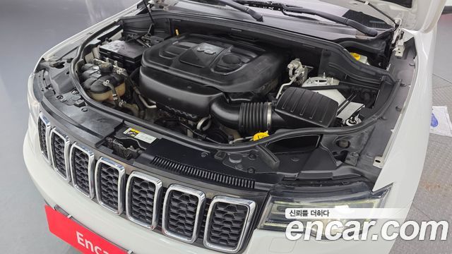 Jeep Cherokee 2018 — photo 6