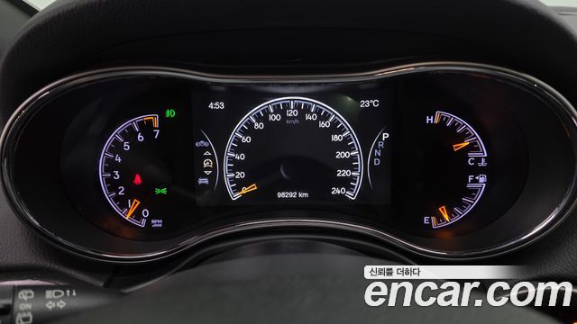 Jeep Cherokee 2018 — photo 11