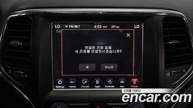 Jeep Cherokee 2018 — photo 31