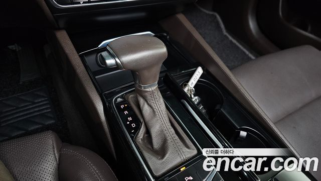 Kia K7 2016 — photo 12