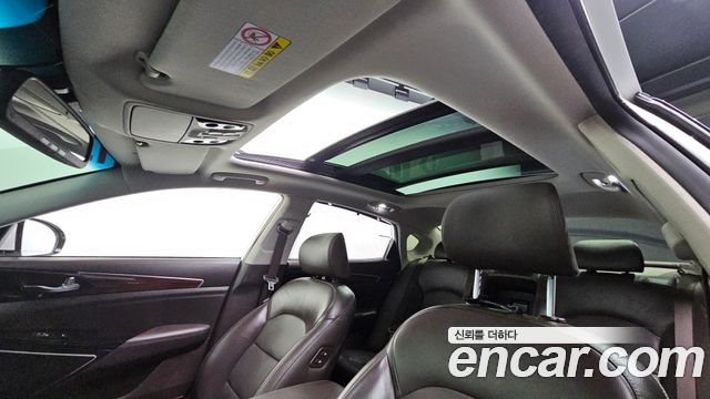 Kia K7 2016 — photo 23