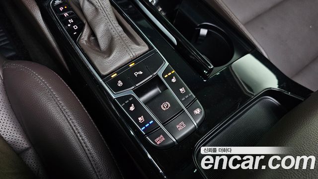 Kia K7 2016 — photo 24