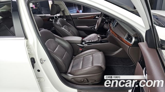 Kia K7 2016 — photo 16