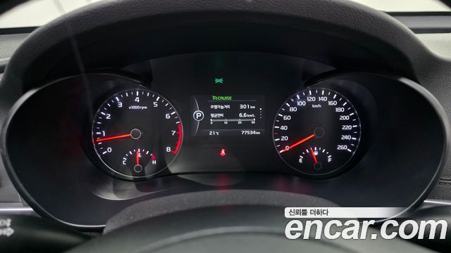 Kia K5 2018 — photo 8