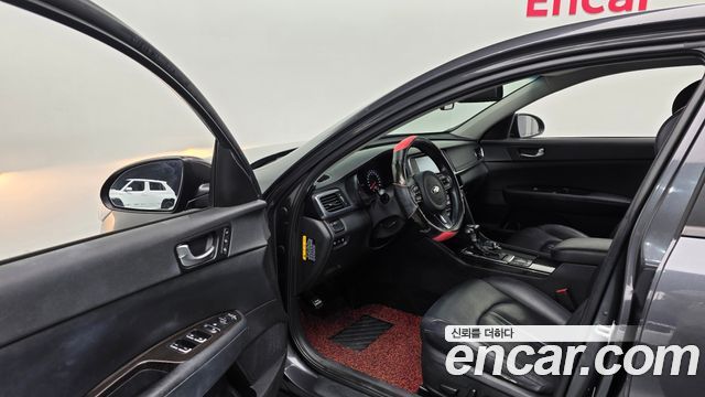 Kia K5 2018 — photo 10