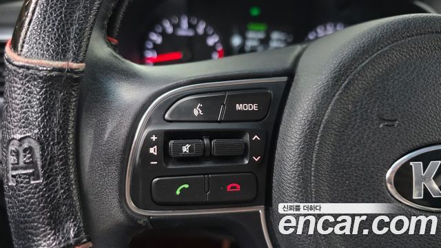 Kia K5 2018 — photo 14