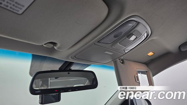 Kia K5 2018 — photo 16