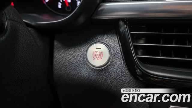 Kia K5 2018 — photo 18