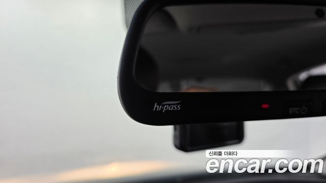 Kia K5 2018 — photo 19