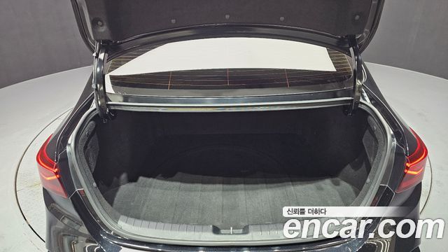 Kia K3 2019 — photo 26