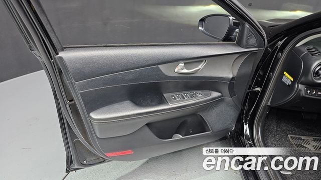 Kia K3 2019 — photo 14