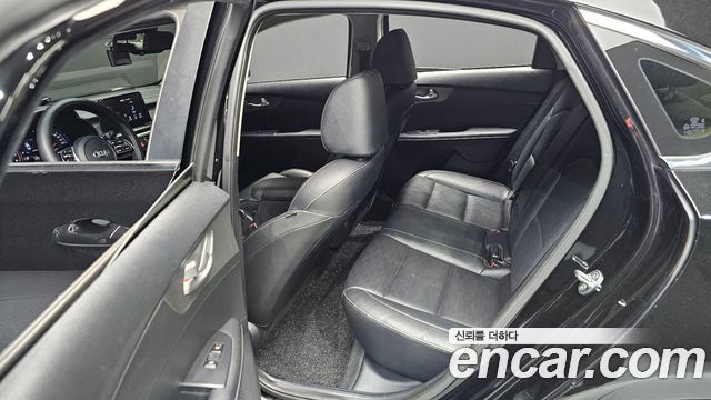 Kia K3 2019 — photo 16