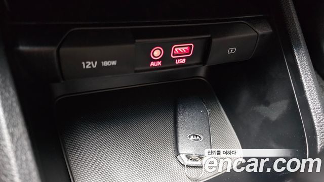 Kia K3 2019 — photo 29