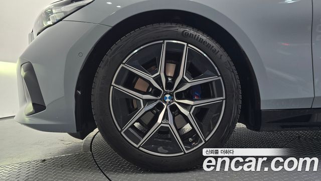 BMW 5-Series 2025 — photo 5