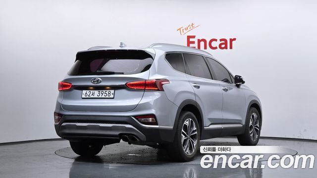 Hyundai Santafe 2019 — photo 2