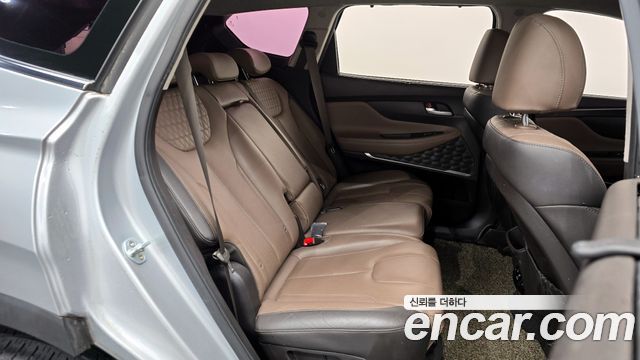 Hyundai Santafe 2019 — photo 17