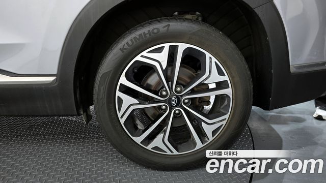 Hyundai Santafe 2019 — photo 7