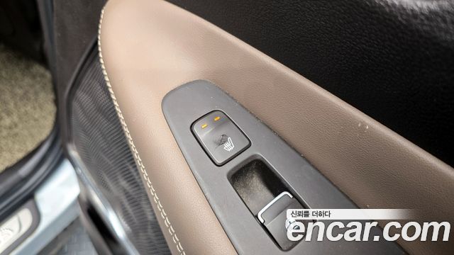 Hyundai Santafe 2019 — photo 27