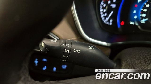Hyundai Santafe 2019 — photo 28