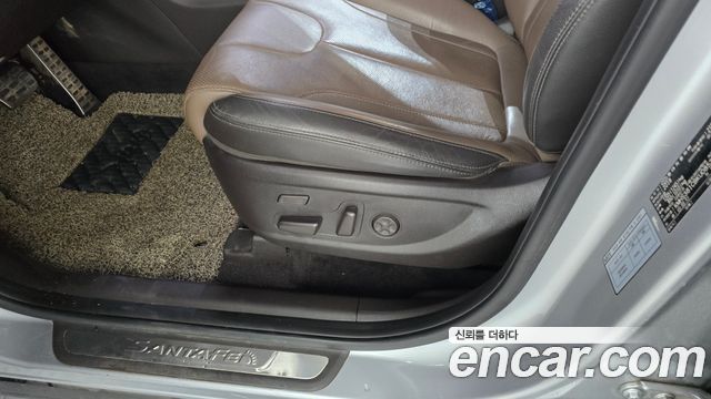 Hyundai Santafe 2019 — photo 30