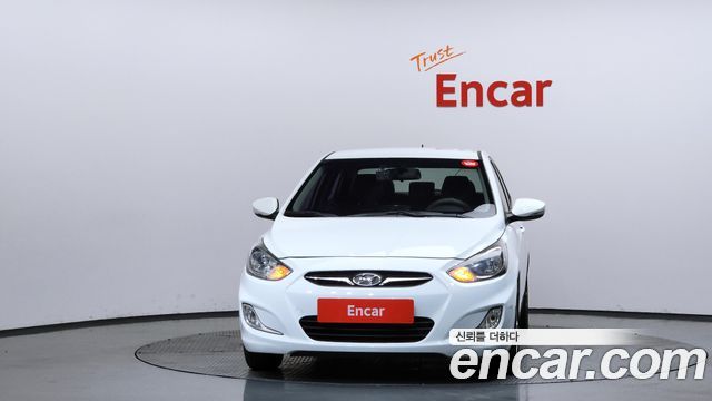 Hyundai Accent 2013 — photo 3