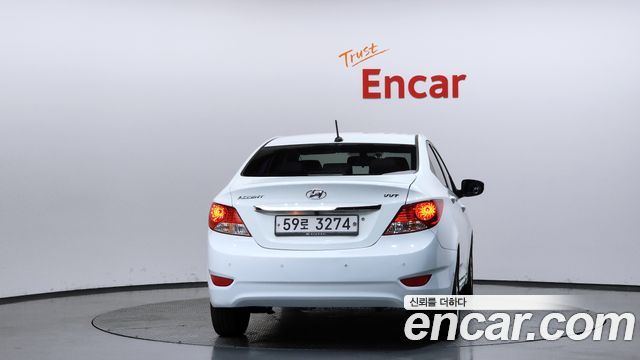 Hyundai Accent 2013 — photo 4