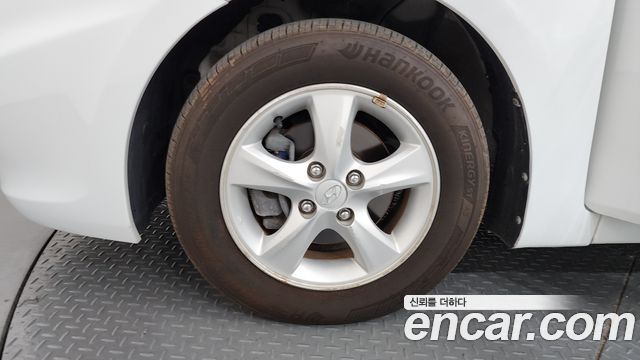 Hyundai Accent 2013 — photo 5